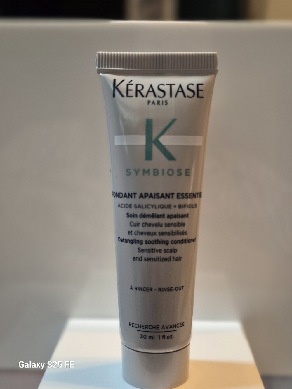 Kerastase Symbiose Detangling Soothing Rinse-Out Conditioner, 30ml, New